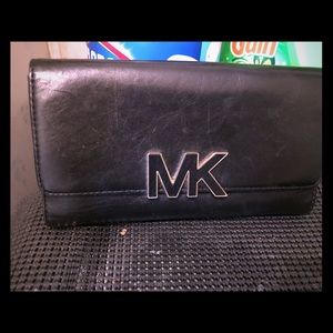 Michael kors wallet